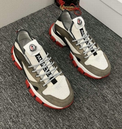 les sneakers Moncler Low Femme sont un témoignage de l'engagement de Moncler à combiner style et performance. Exceptionnel