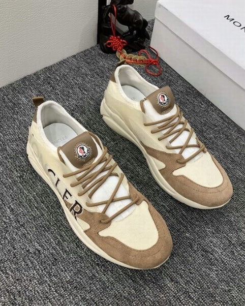 les sneakers Moncler Low Femme sont un témoignage de l'engagement de Moncler à combiner style et performance. Exceptionnel