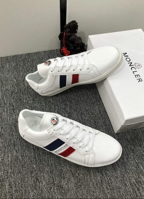 les sneakers Moncler Low Femme sont un témoignage de l'engagement de Moncler à combiner style et performance. Exceptionnel