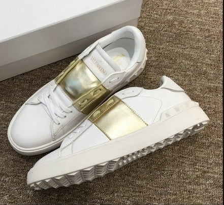 les chaussures Valentino Low Femme sont un témoignage de l'engagement de Valentino à combiner style et sophistication.