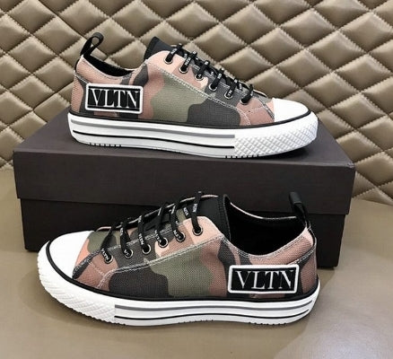les chaussures Valentino Low Femme sont un témoignage de l'engagement de Valentino à combiner style et sophistication.