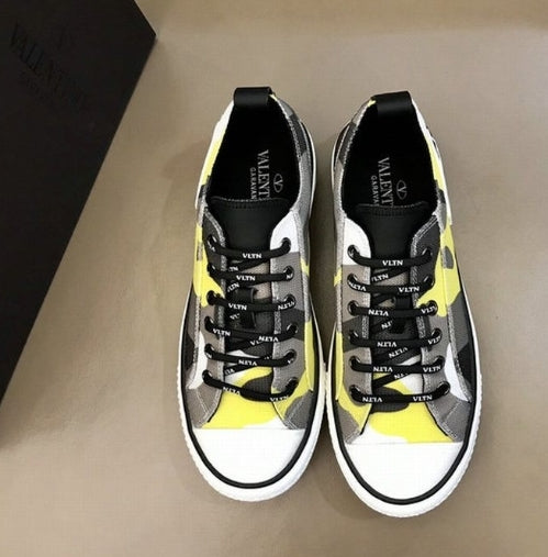 les chaussures Valentino Low Femme sont un témoignage de l'engagement de Valentino à combiner style et sophistication.
