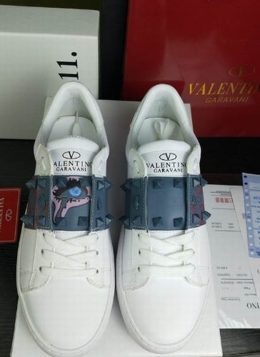 les chaussures Valentino Low Femme sont un témoignage de l'engagement de Valentino à combiner style et sophistication.