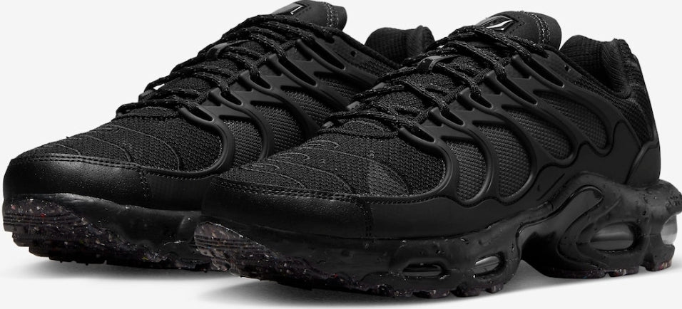  Les baskets Nike TN Air Max Terrascape Plus offrent un style polyvalent et une performance robuste.

 design distinctif.pas cher. Le moins cher.