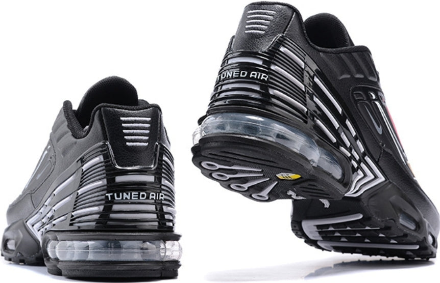 baskets Nike Air Max TN Plus 3  « Black Multi-Swoosh »