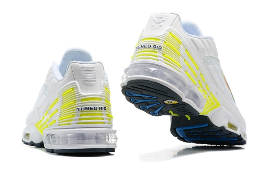 baskets Nike Air Max Plus 33D Swoosh White Volt