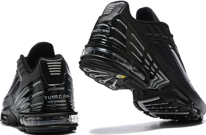 baskets Nike Air Max Plus 3Stencil Swoosh Black