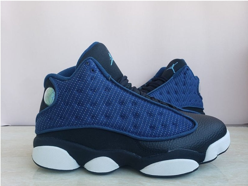 Les baskets Air Jordan 13 offrent un style emblématique et une performance exceptionnelle.
 design distinctif .pas Cher. Moins cher.