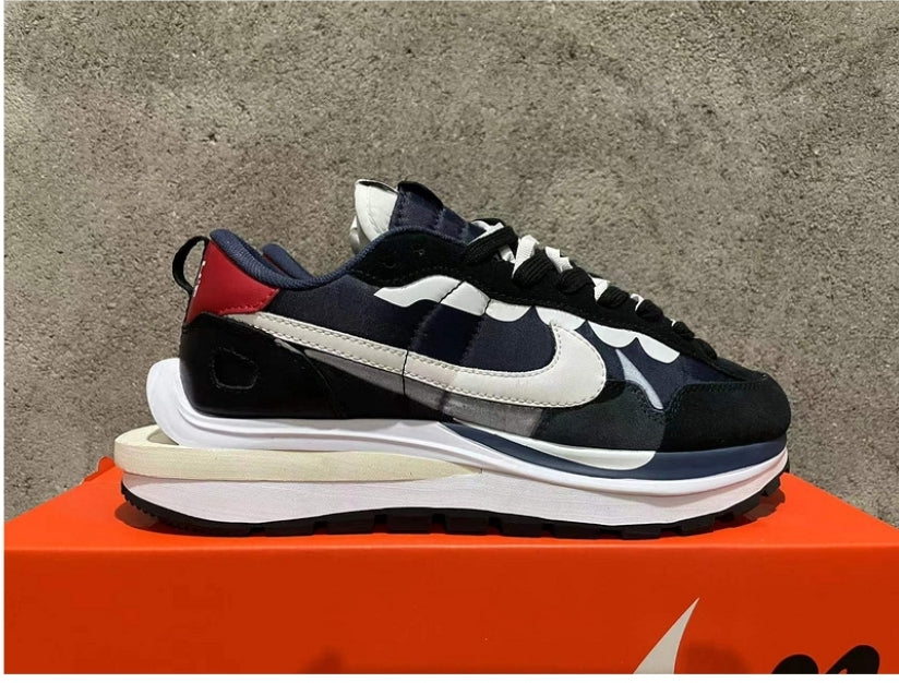 Les Baskets Nike LDWaffle x Sacai combinent style audacieux et innovation. Leur design surdimensionnées . Pas cher. Le moins cher.