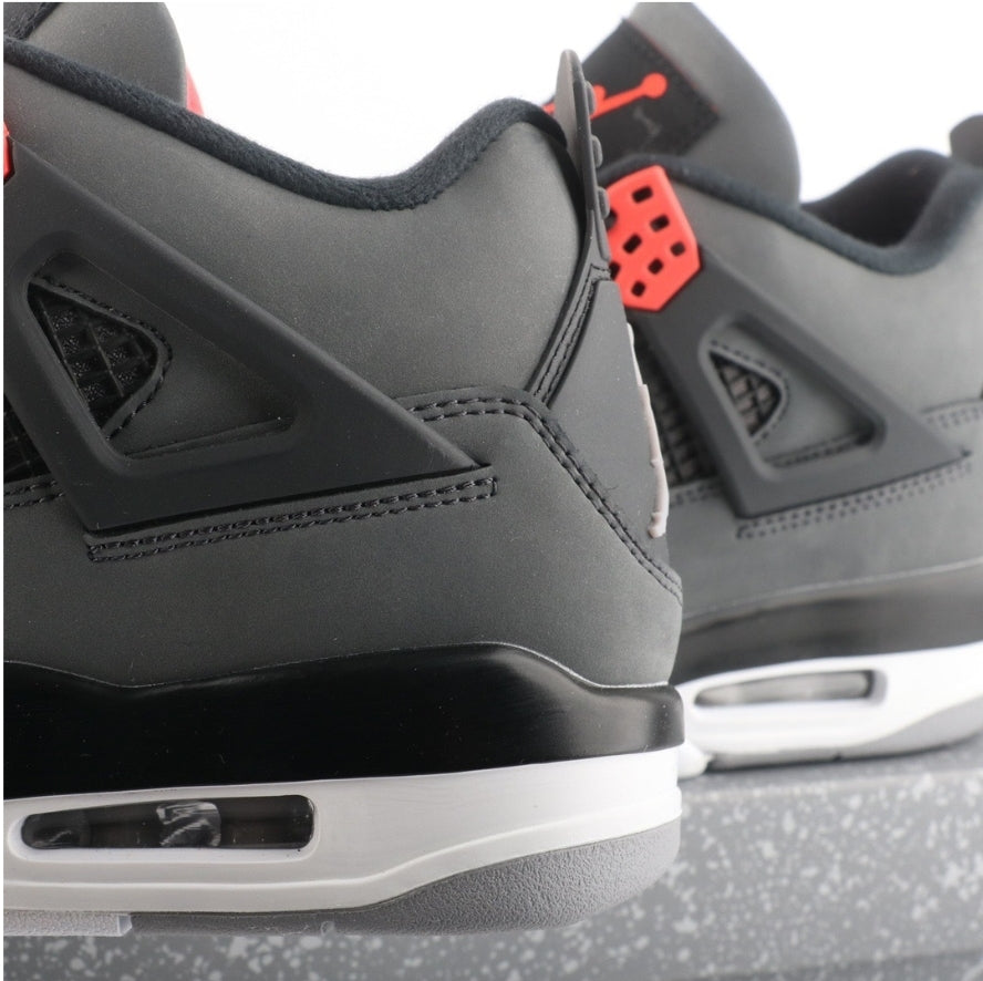  Les baskets Air Jordan 4 offrent un style iconique et une performance remarquable.

leur design distinctif pas cher. le moin cher. 