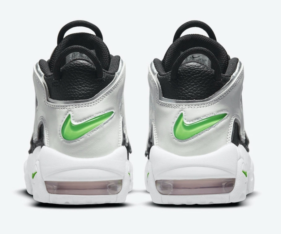 Les baskets Nike Air Uptempo combinent style audacieux et innovation. Leur design emblématique et leurs lettres surdimensionnées . Pas cher. Le moins cher.