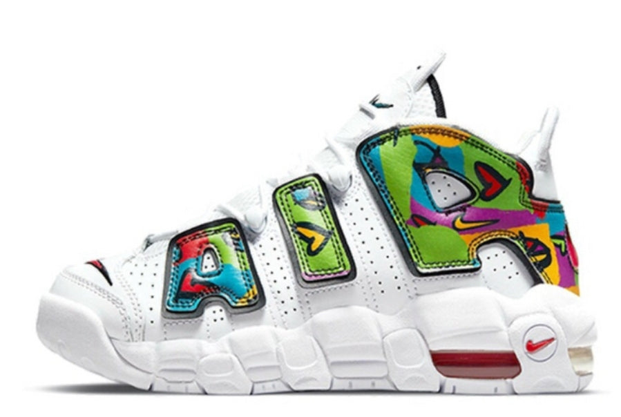 Les baskets Nike Air Uptempo combinent style audacieux et innovation. Leur design emblématique et leurs lettres surdimensionnées . Pas cher. Le moins cher.
