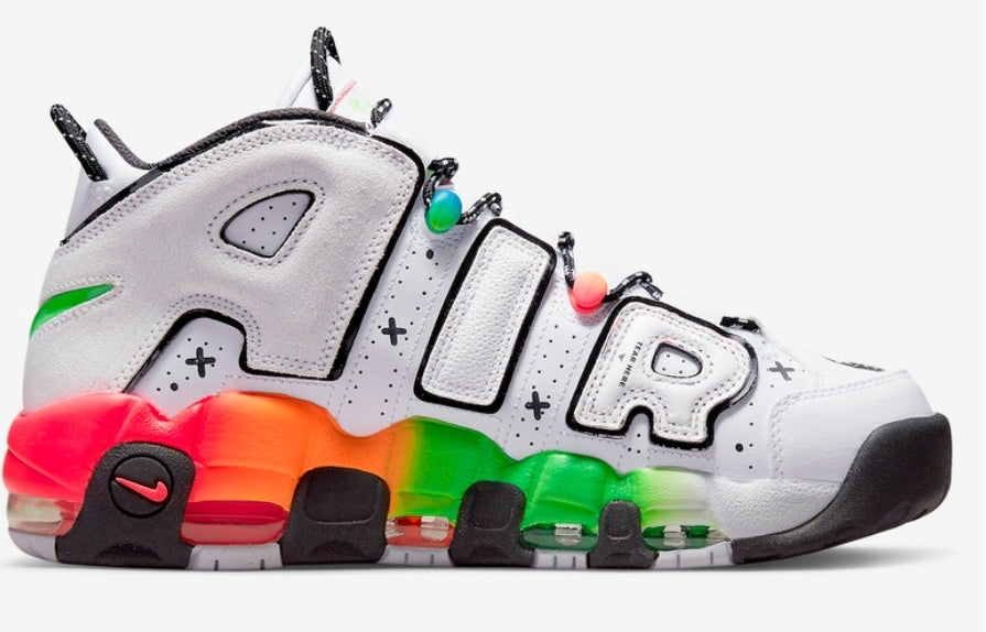 Les baskets Nike Air Uptempo combinent style audacieux et innovation. Leur design emblématique et leurs lettres surdimensionnées . Pas cher. Le moins cher.