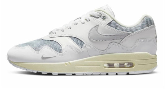 Les baskets Nike Air Max 1 sont iconiques pour leur style emblématique.retro incontournable pas cher. Le moins cher.exceptionnel 