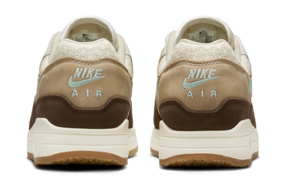 Les baskets Nike Air Max 1 sont iconiques pour leur style emblématique.retro incontournable pas cher. Le moins cher.exceptionnel 