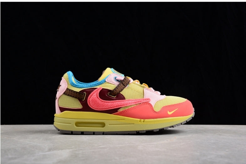 Les baskets Nike Air Max 1 sont iconiques pour leur style emblématique.retro incontournable pas cher. Le moins cher.exceptionnel 