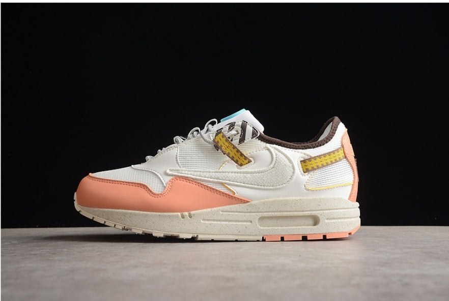 Les baskets Nike Air Max 1 sont iconiques pour leur style emblématique.retro incontournable pas cher. Le moins cher.exceptionnel 