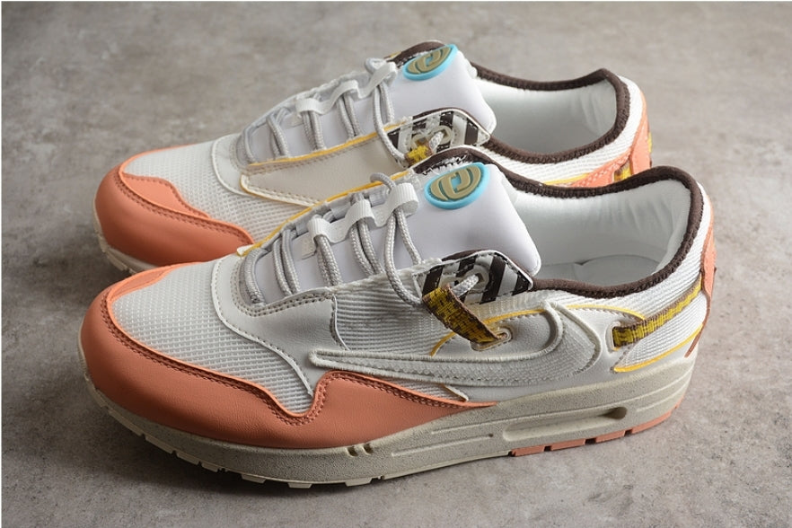 Les baskets Nike Air Max 1 sont iconiques pour leur style emblématique.retro incontournable pas cher. Le moins cher.exceptionnel 