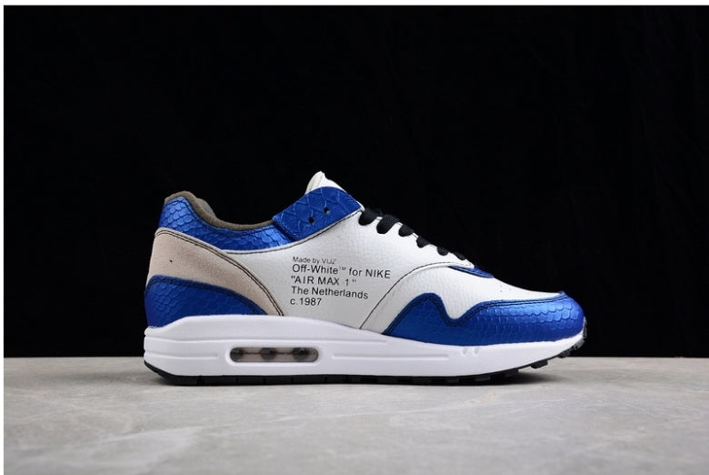 Les baskets Nike Air Max 1 sont iconiques pour leur style emblématique.retro incontournable pas cher. Le moins cher.exceptionnel 