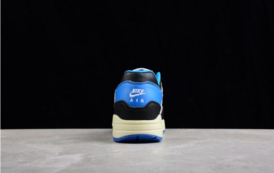 Les baskets Nike Air Max 1 sont iconiques pour leur style emblématique.retro incontournable pas cher. Le moins cher.exceptionnel 