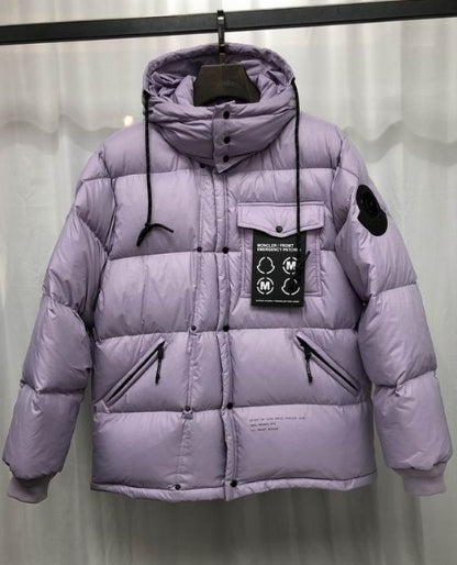 Les doudounes manteau Moncler Femme, ainsi que les Moncler Femme, incarnent un style et un raffinement incomparables.