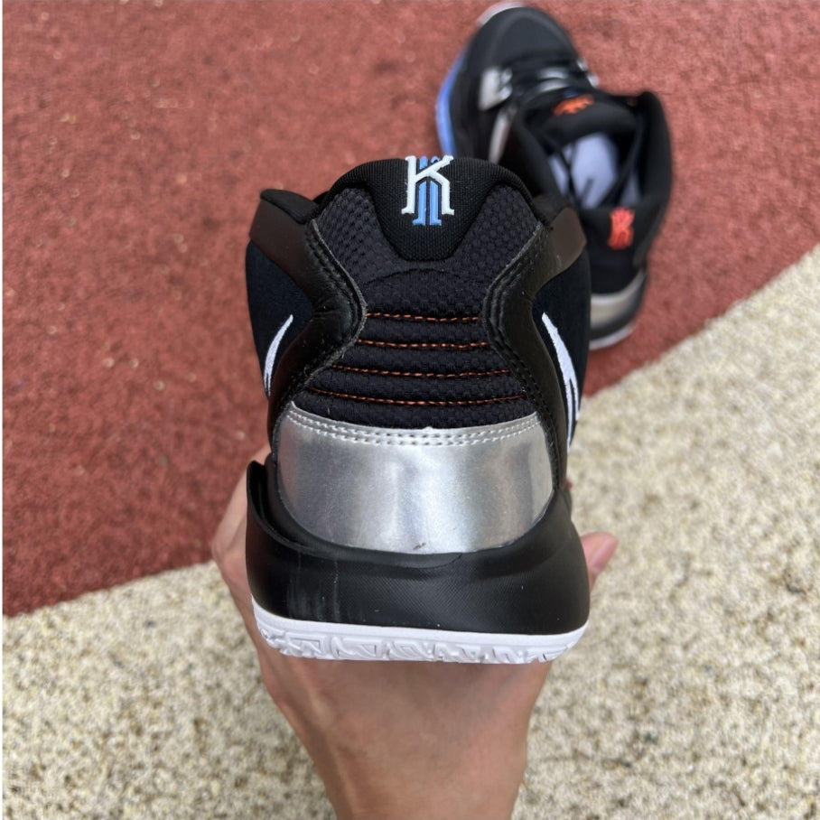 Les Basket kyrie Irving offrent un style emblématique et une performance exceptionnelle.

 leur design distinctif. Pas cher . Le moins cher. 