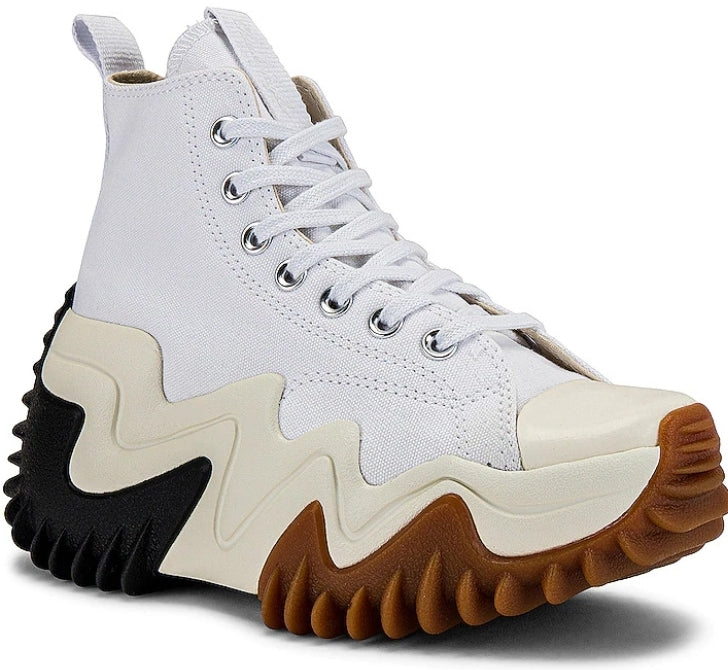 Les baskets Converse allient style intemporel et confort. Leur design emblématique avec la célèbre étoile et la silhouette classique en font un choix incontournable pour les amateurs de mode.
