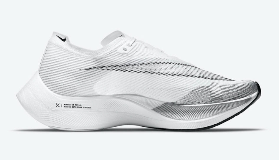 Les baskets Nike Air Zoom combinent style et performance, offrant une expérience unique. Leur design élégant. Pas cher. Le moins Cher.