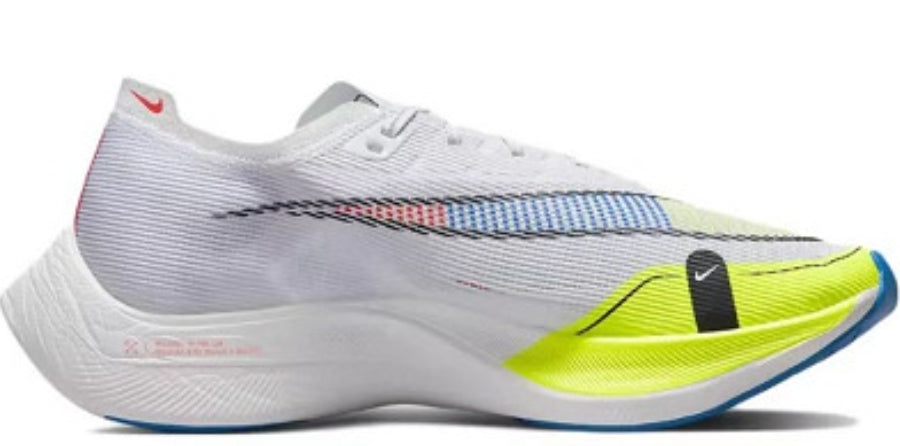 Les baskets Nike Air Zoom combinent style et performance, offrant une expérience unique. Leur design élégant. Pas cher. Le moins Cher.