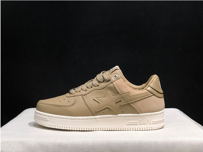 Les baskets sneakers Bape Sta incarnent un style emblématique et une tendance urbaine audacieuse.leur design distinctif.pas cher.le moins cher.