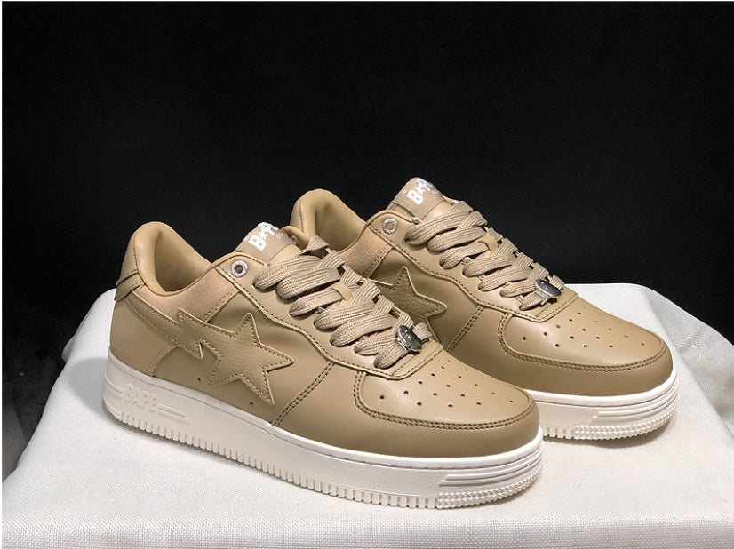 Les baskets sneakers Bape Sta incarnent un style emblématique et une tendance urbaine audacieuse.leur design distinctif.pas cher.le moins cher.