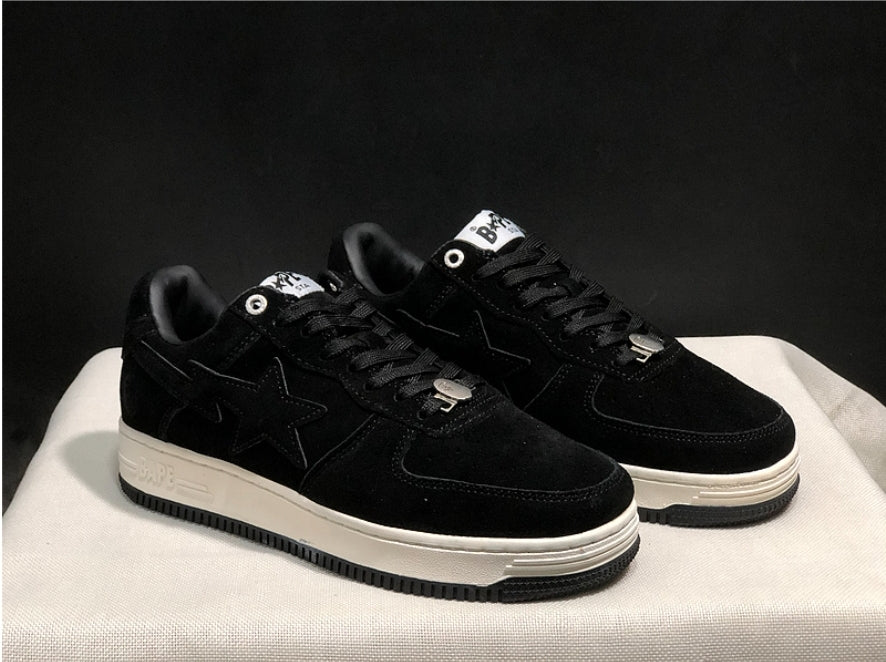 Les baskets sneakers Bape Sta incarnent un style emblématique et une tendance urbaine audacieuse.leur design distinctif.pas cher.le moins cher.