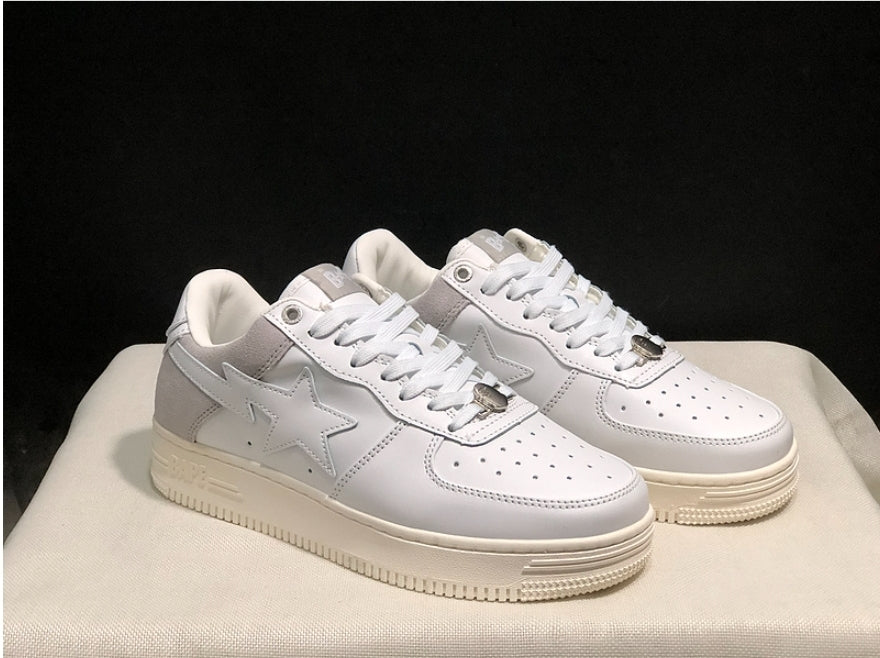 Les baskets sneakers Bape Sta incarnent un style emblématique et une tendance urbaine audacieuse.leur design distinctif.pas cher.le moins cher.