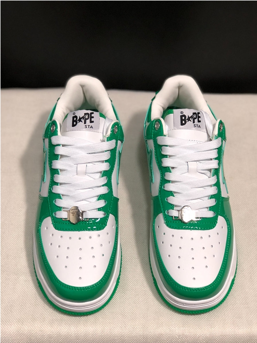 Les baskets sneakers Bape Sta incarnent un style emblématique et une tendance urbaine audacieuse.leur design distinctif.pas cher.le moins cher.