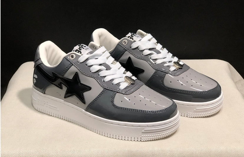 Les baskets sneakers Bape Sta incarnent un style emblématique et une tendance urbaine audacieuse.leur design distinctif.pas cher.le moins cher.
