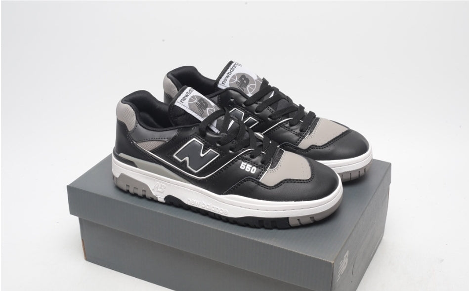 Les baskets New Balance allient style et confort. Leur design classique et leurs matériaux de haute qualité en font un choix idéal pour les amateurs de sneakers.pas cher. Le moins cher.