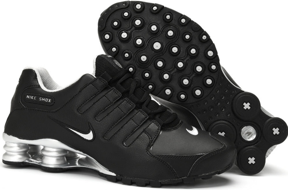 Les baskets Nike Shox NZ combinent style et performance pour les amateurs de mode et les athlètes.pas cher. Le moins cher.