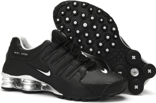 Les baskets Nike Shox NZ combinent style et performance pour les amateurs de mode et les athlètes.pas cher. Le moins cher.