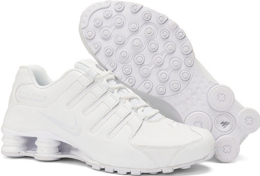 Les baskets Nike Shox NZ combinent style et performance pour les amateurs de mode et les athlètes.pas cher. Le moins cher.