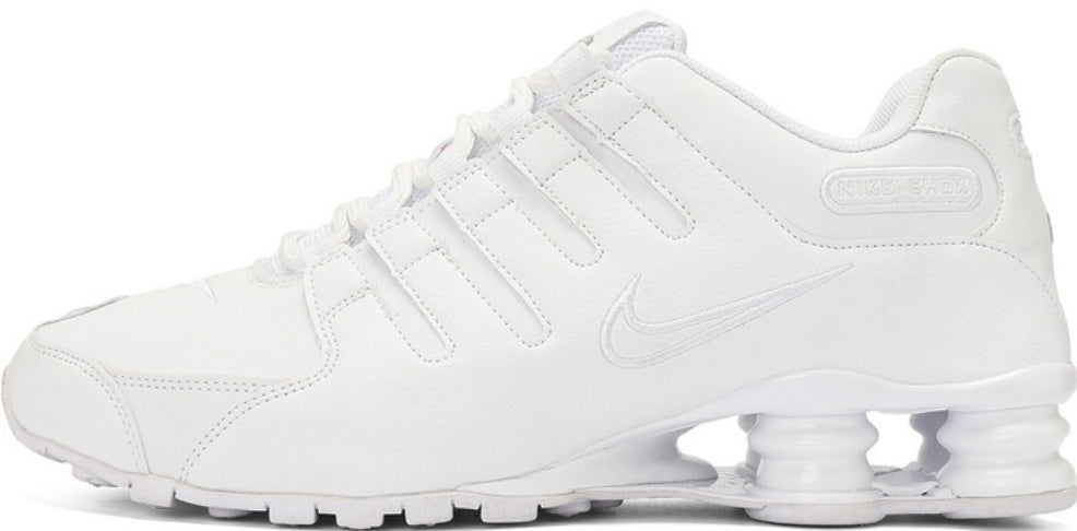 Les baskets Nike Shox NZ combinent style et performance pour les amateurs de mode et les athlètes.pas cher. Le moins cher.
