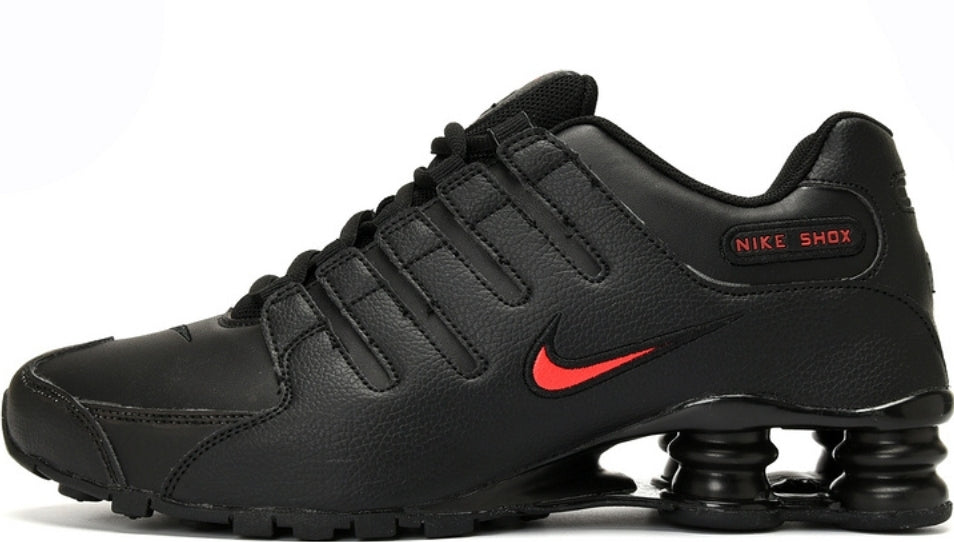 Les baskets Nike Shox NZ combinent style et performance pour les amateurs de mode et les athlètes.pas cher. Le moins cher.