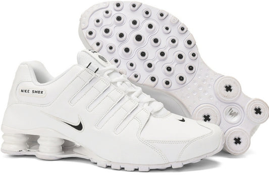 Les baskets Nike Shox NZ combinent style et performance pour les amateurs de mode et les athlètes.pas cher. Le moins cher.