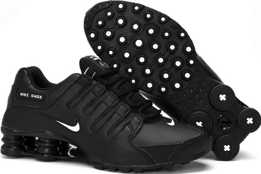 Les baskets Nike Shox NZ combinent style et performance pour les amateurs de mode et les athlètes.pas cher. Le moins cher.