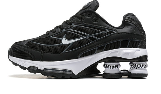 Les baskets Nike Shox Ride 2 Supreme X allient style audacieux et performance exceptionnelle. Pas cher. Le moins cher. Design sauvage