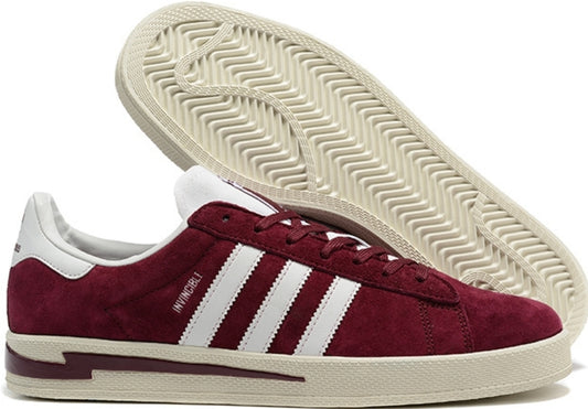 Les Baskets Adidas Campus INVINCIBLE Neighborhood BLACK/WHITE/SNAKESKIN.se distingue par des détails subtils comme les surpiqûres contrastées