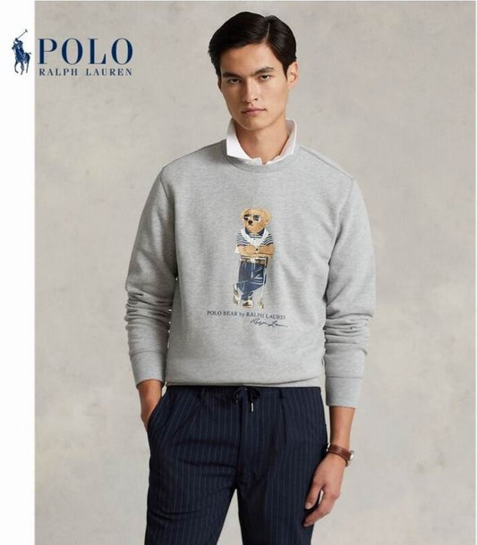 Le sweat Ralph Lauren allie performance et style. Son design élégant et sa qualité supérieure le rendent indispensable pour les amateurs de mode. Fabriqué avec des matériaux de qualité, ce sweat offre un confort optimal et un look raffiné.