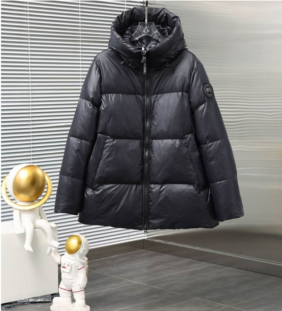 Les doudounes Canada Goose allient élégance et chaleur pour offrir une protection optimale contre le froid. Leur design sophistiqué et leurs matériaux de haute qualité. Pas cher. Le moins cher.
