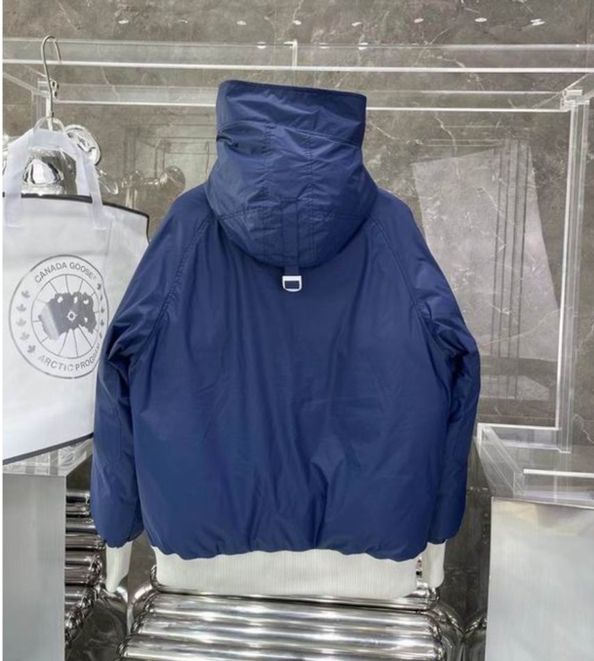 Les doudounes Canada Goose allient élégance et chaleur pour offrir une protection optimale contre le froid. Leur design sophistiqué et leurs matériaux de haute qualité. Pas cher. Le moins cher.