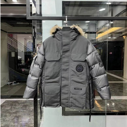 Les doudounes Canada Goose allient élégance et chaleur pour offrir une protection optimale contre le froid. Leur design sophistiqué et leurs matériaux de haute qualité. Pas cher. Le moins cher.
