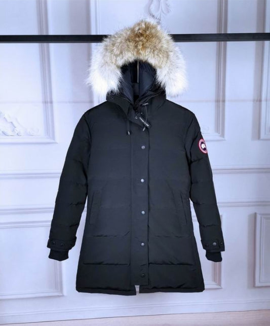 Les doudounes Canada Goose allient élégance et chaleur pour offrir une protection optimale contre le froid. Leur design sophistiqué et leurs matériaux de haute qualité. Pas cher. Le moins cher.